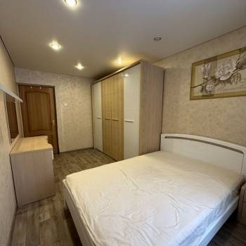Продается Многокомнатная квартира, 75,9 м²