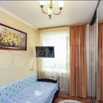 Продается Многокомнатная квартира, 75,9 м²