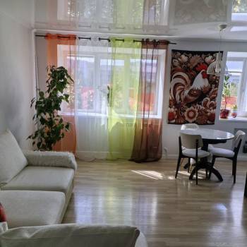 Продается 1-комнатная квартира, 43 м²