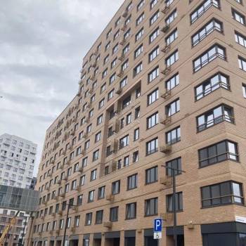 Продается Многокомнатная квартира, 82 м²