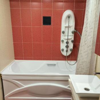 Сдается 2-х комнатная квартира, 81 м²