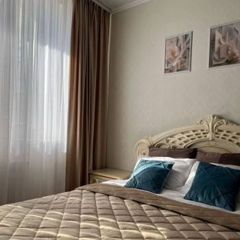 Сдается 1-комнатная квартира, 49 м²