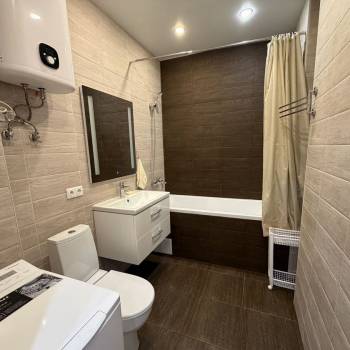 Продается 1-комнатная квартира, 52 м²