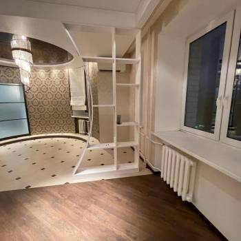 Продается 3-х комнатная квартира, 131 м²