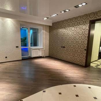 Продается 3-х комнатная квартира, 131 м²