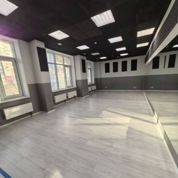Сдается Нежилое помещение, 140 м²
