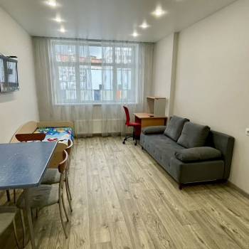 Сдается 1-комнатная квартира, 40 м²