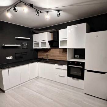 Продается 1-комнатная квартира, 46 м²