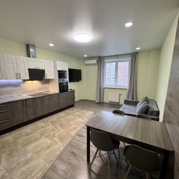 Сдается Многокомнатная квартира, 64 м²