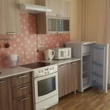 Сдается 1-комнатная квартира, 40 м²
