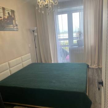 Продается 1-комнатная квартира, 42 м²