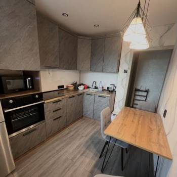 Сдается Многокомнатная квартира, 69,9 м²