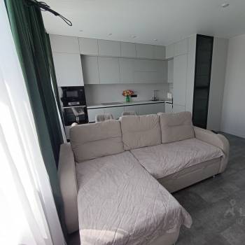 Сдается 1-комнатная квартира, 54 м²