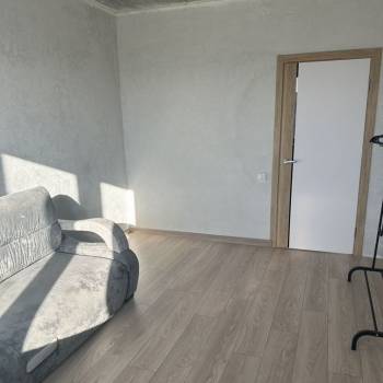 Продается 1-комнатная квартира, 41 м²