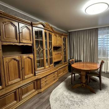 Продается Многокомнатная квартира, 75,9 м²