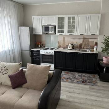 Сдается 1-комнатная квартира, 50 м²