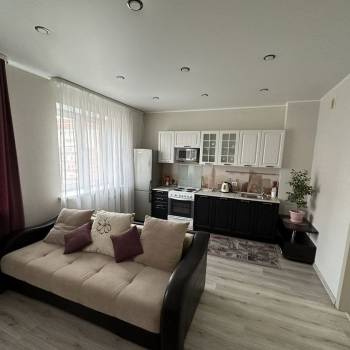 Сдается 1-комнатная квартира, 50 м²