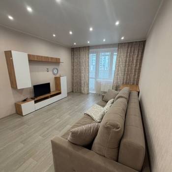 Сдается 1-комнатная квартира, 46 м²