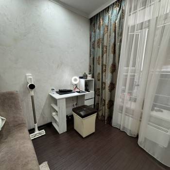 Продается 1-комнатная квартира, 52 м²