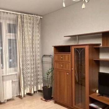 Сдается 1-комнатная квартира, 38 м²