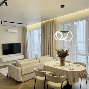 Продается 2-х комнатная квартира, 82 м²