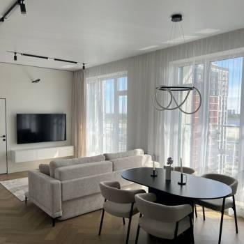Продается 2-х комнатная квартира, 82 м²