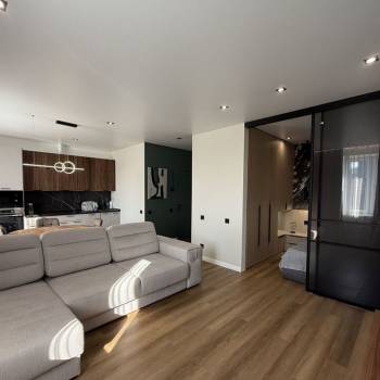 Сдается 1-комнатная квартира, 42 м²