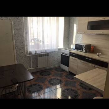 Продается 1-комнатная квартира, 36 м²