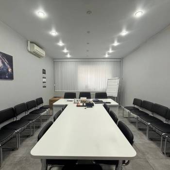 Сдается Нежилое помещение, 275,2 м²