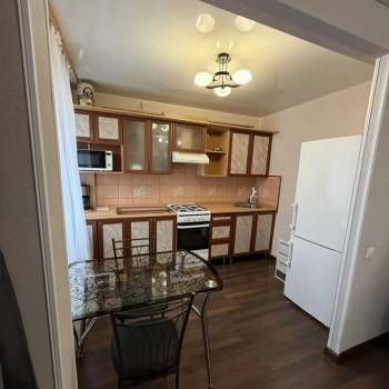 Сдается 1-комнатная квартира, 40 м²