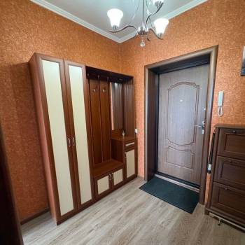 Сдается 1-комнатная квартира, 38 м²