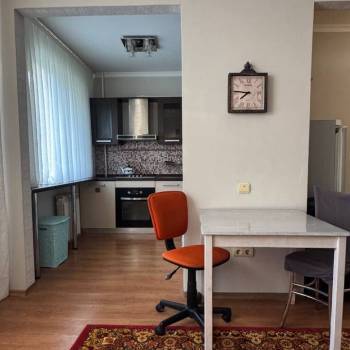 Сдается Многокомнатная квартира, 57 м²