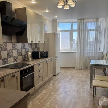 Сдается 1-комнатная квартира, 56 м²