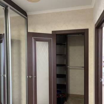 Сдается 1-комнатная квартира, 56 м²