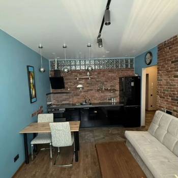 Сдается 1-комнатная квартира, 42 м²