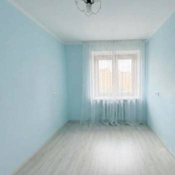 Продается Многокомнатная квартира, 83,7 м²