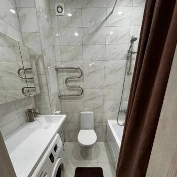 Сдается 1-комнатная квартира, 40 м²