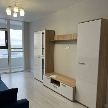 Сдается 1-комнатная квартира, 49 м²